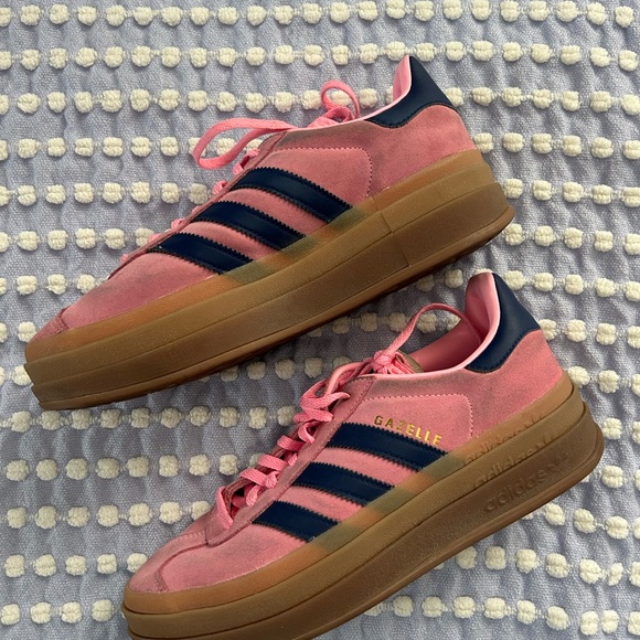 Adidas Women’s GAZELLE BOLD 'PINK GLOW GUM' platform shoe - Picture 5 of 12
